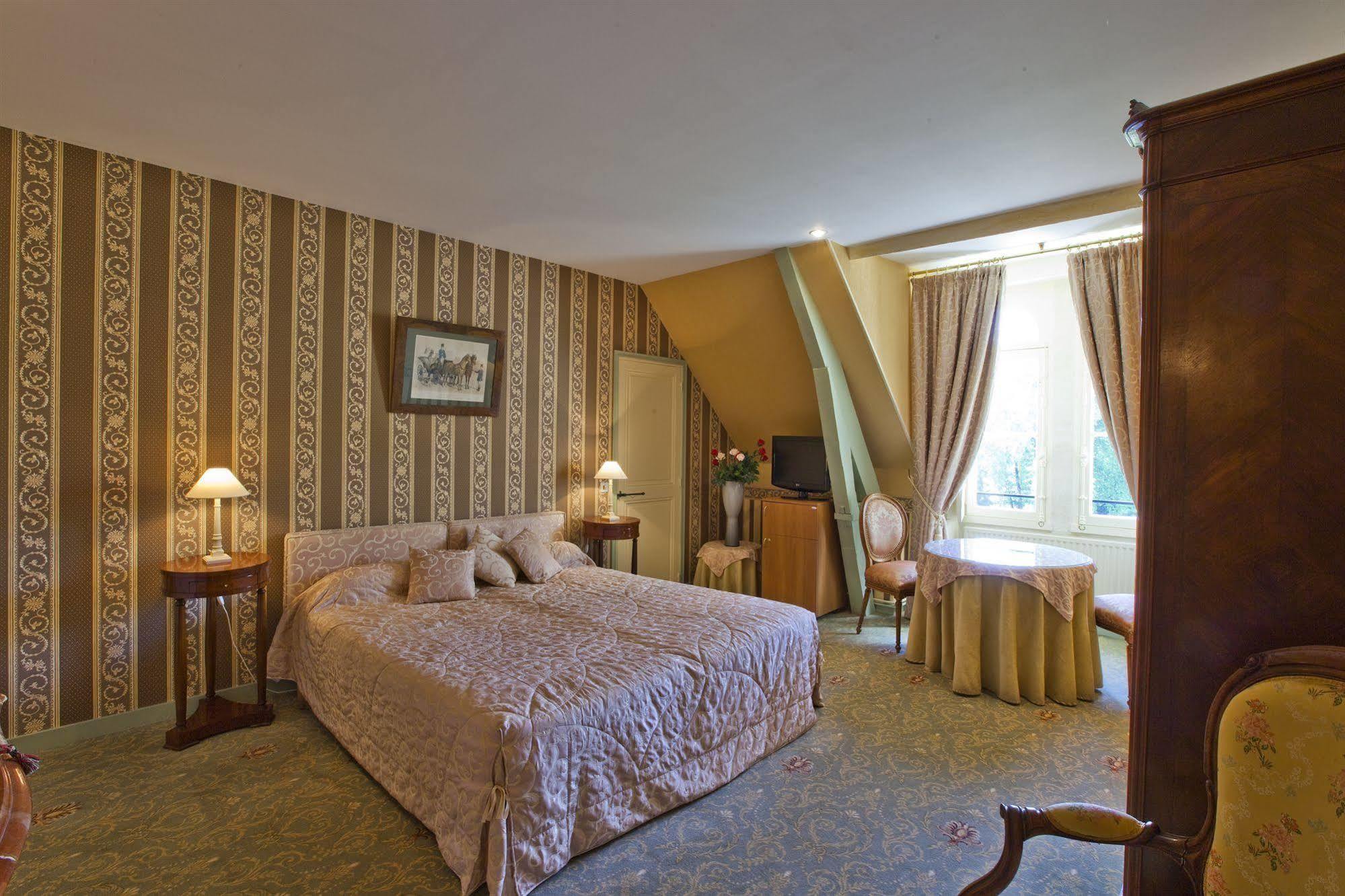 Chateau De La Verie Challans Bagian luar foto