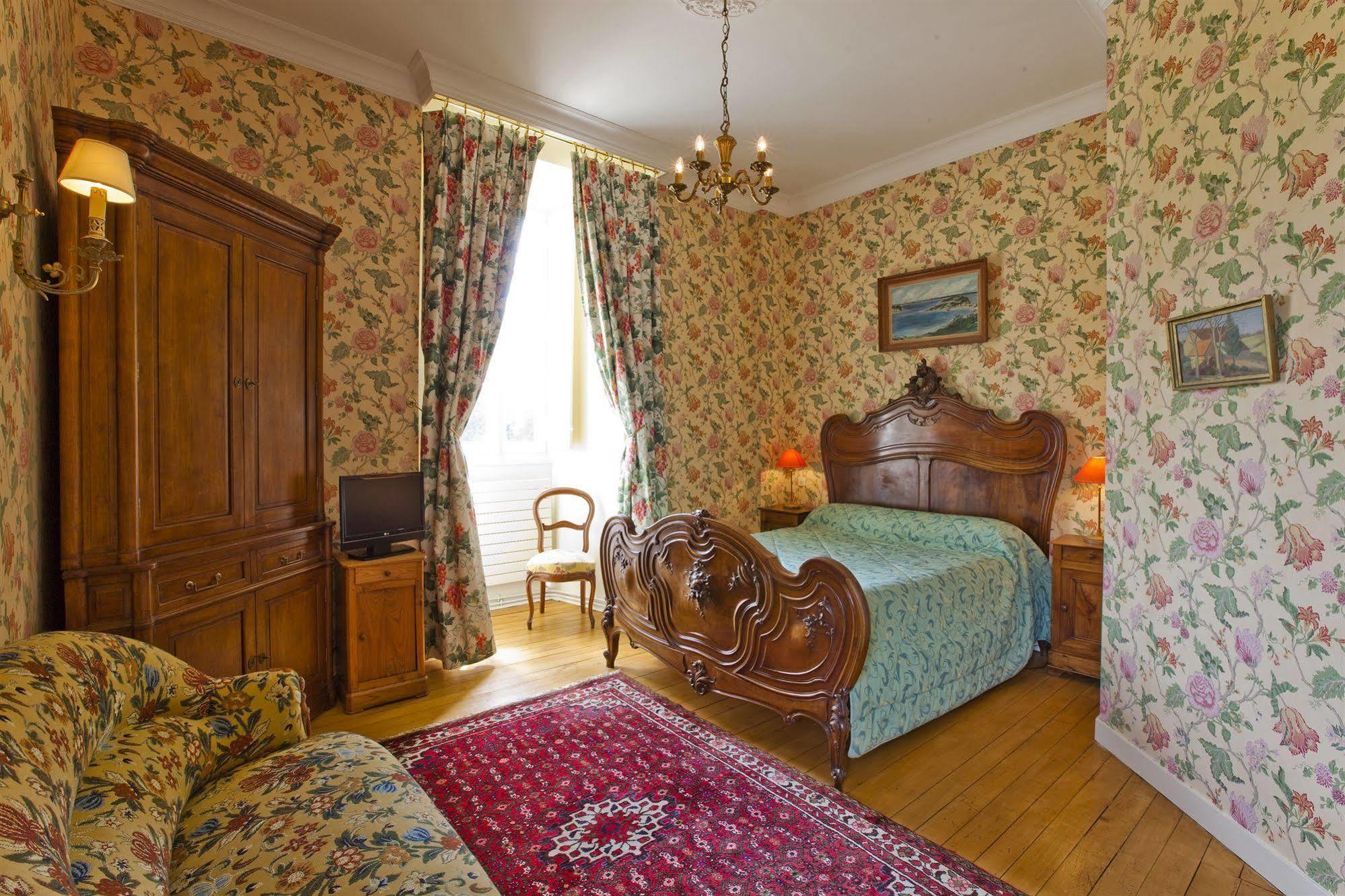 Chateau De La Verie Challans Bagian luar foto